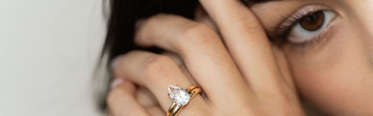The Carat Weight Most People Love for a Solitaire Ring